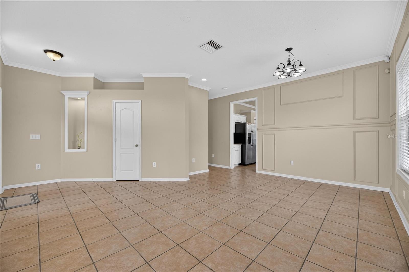 24519 Breezy Oak Ct Property Photo 5