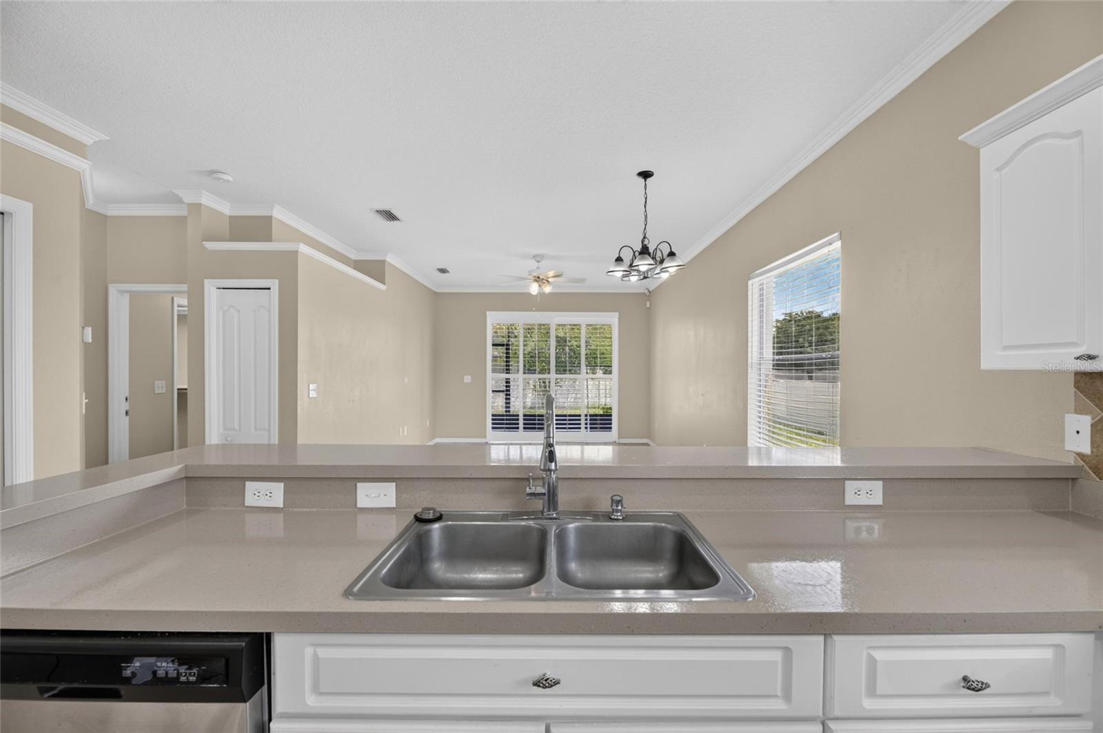 24519 Breezy Oak Ct Property Photo 23