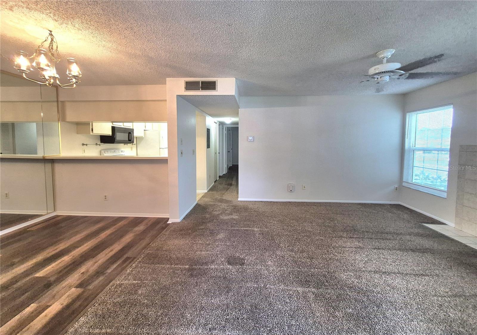 3025 Bonaventure Cir #101 Property Photo 2