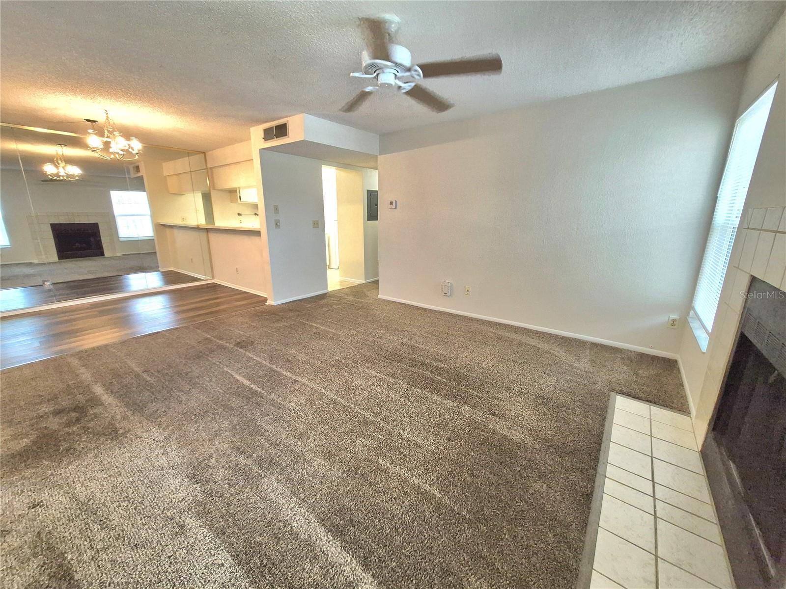 3025 Bonaventure Cir #101 Property Photo 4