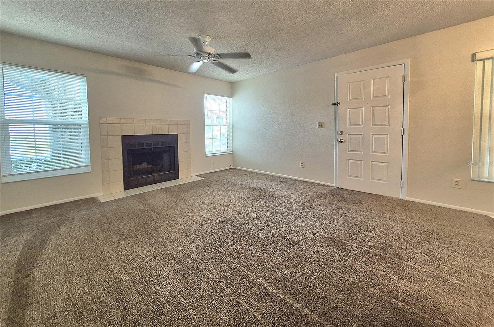 3025 Bonaventure Cir #101 Property Photo 5