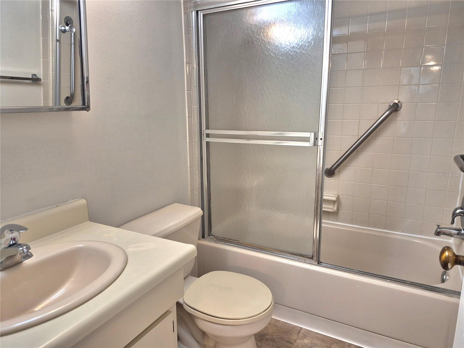 3025 Bonaventure Cir #101 Property Photo 14