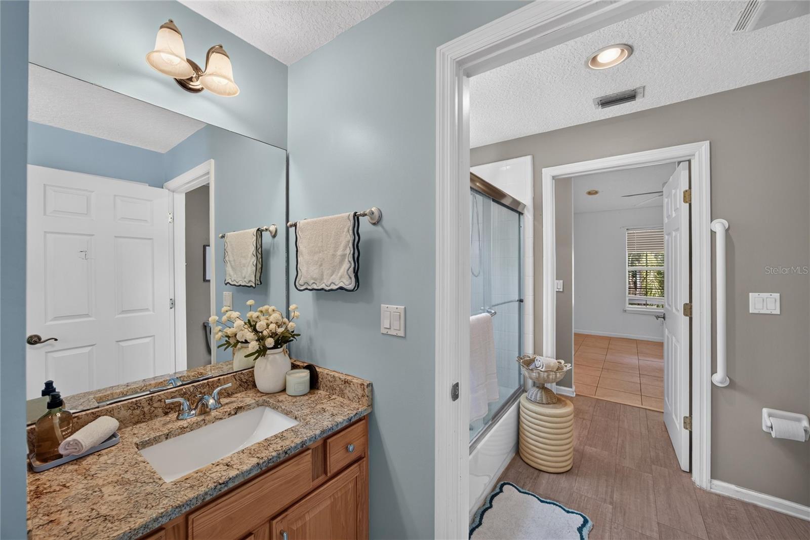 8435 Florence Cove Rd Property Photo 16