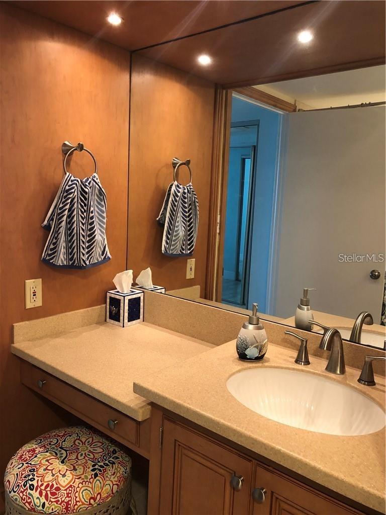 1460 Gulf Blvd #302 Property Photo 12
