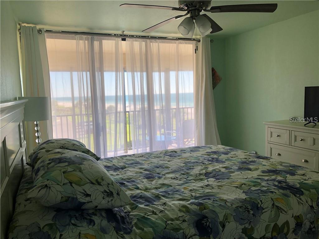 1460 Gulf Blvd #302 Property Photo 18