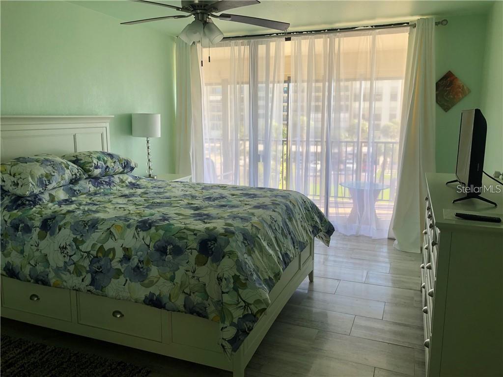 1460 Gulf Blvd #302 Property Photo 19