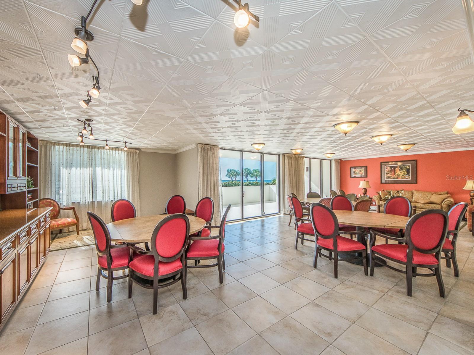 1460 Gulf Blvd #302 Property Photo 22