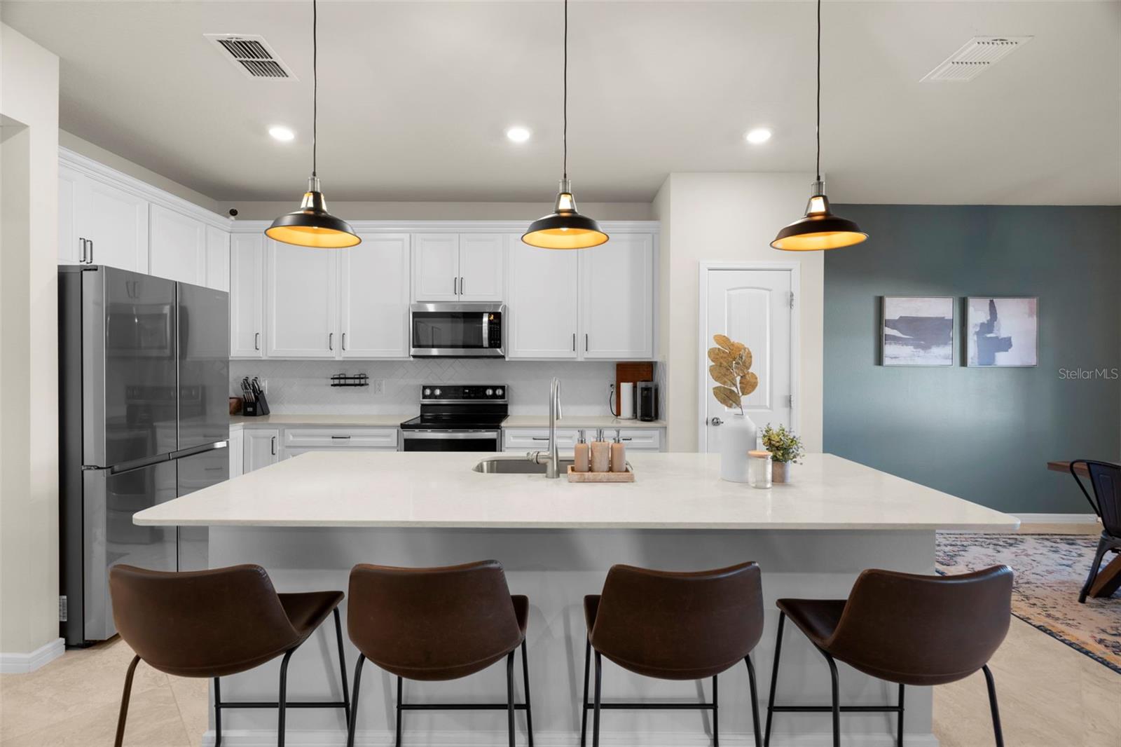 21051 Monza Loop Property Photo 11
