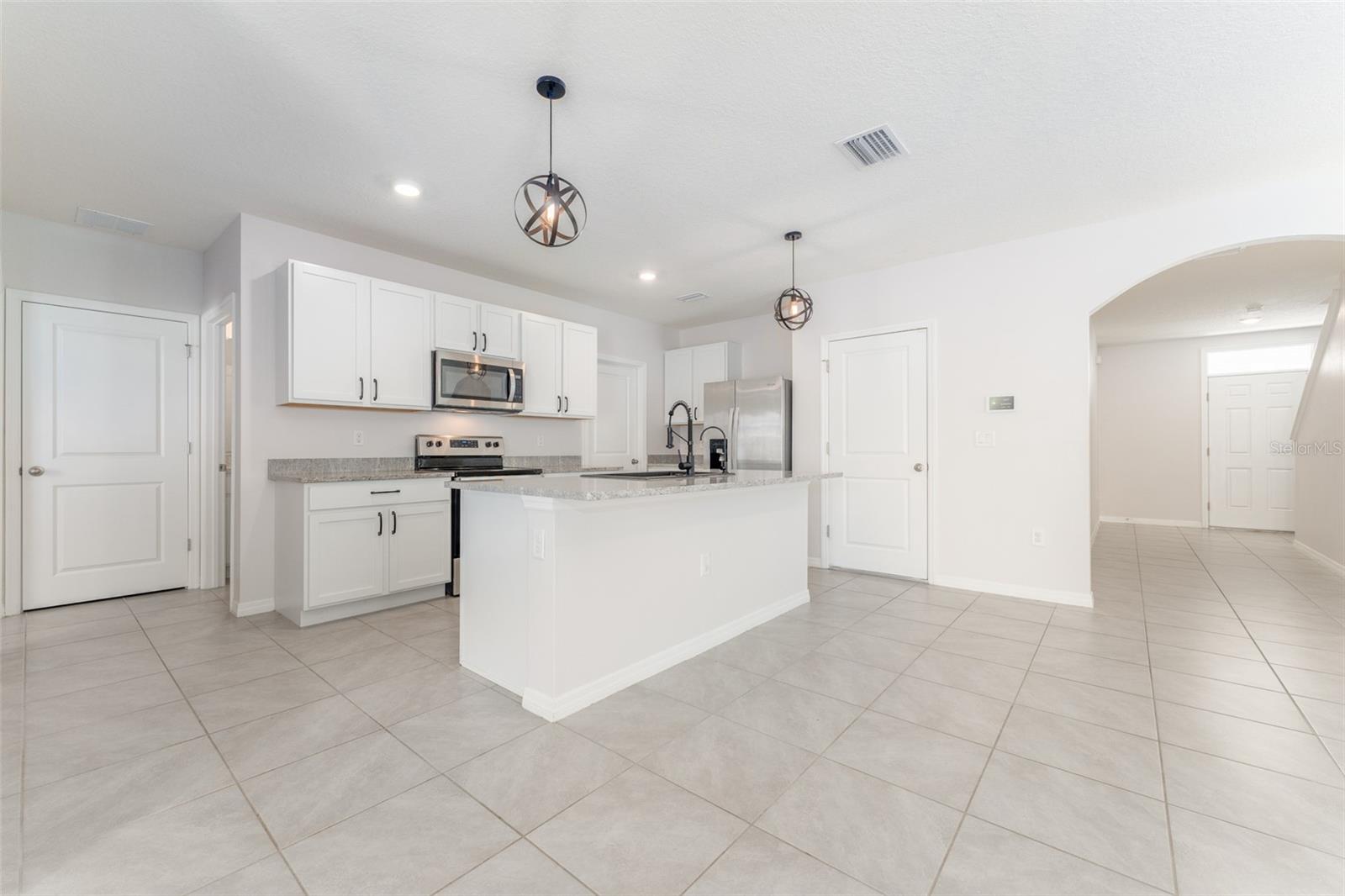 17031 Blister Wing Dr Property Photo 4