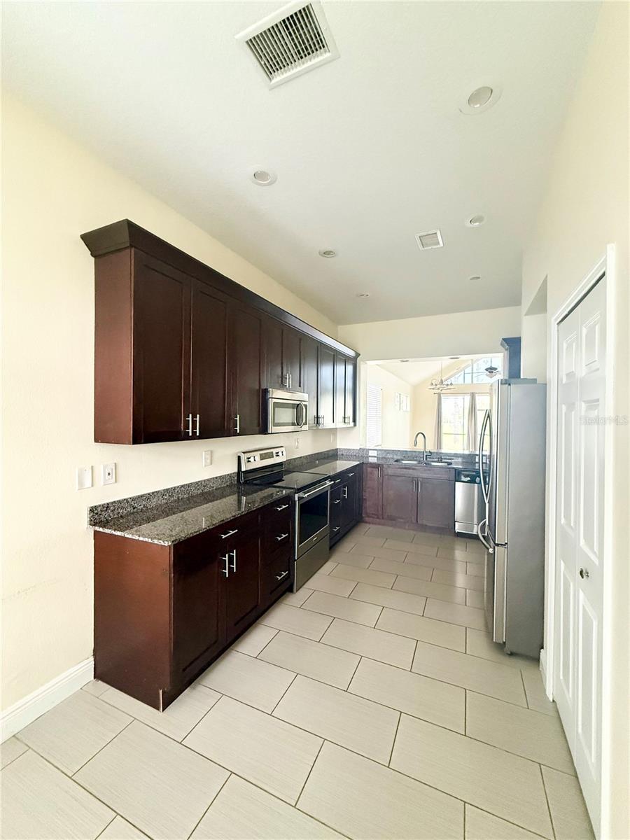 4349 Crystal Downs Ct Property Photo 3