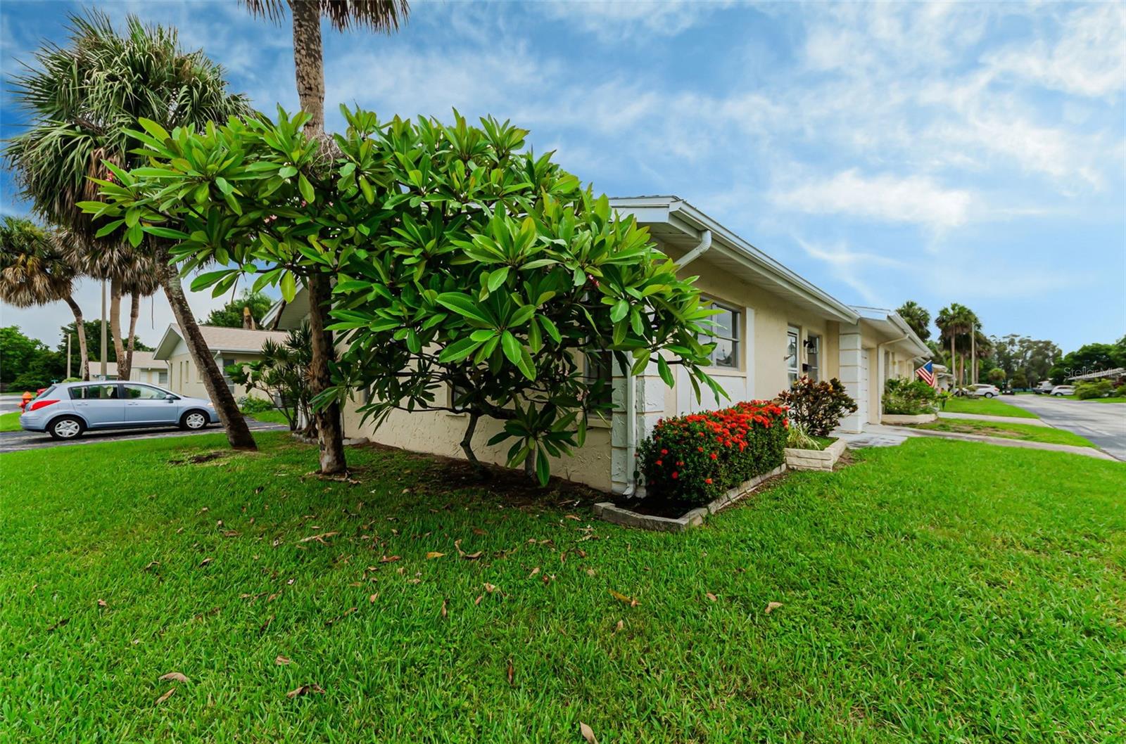 830 Cambridge Ct Property Photo 4