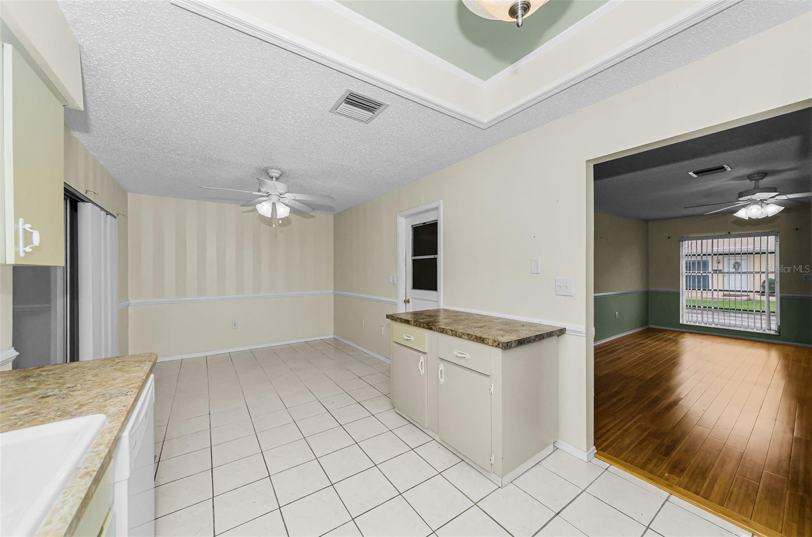 830 Cambridge Ct Property Photo 14