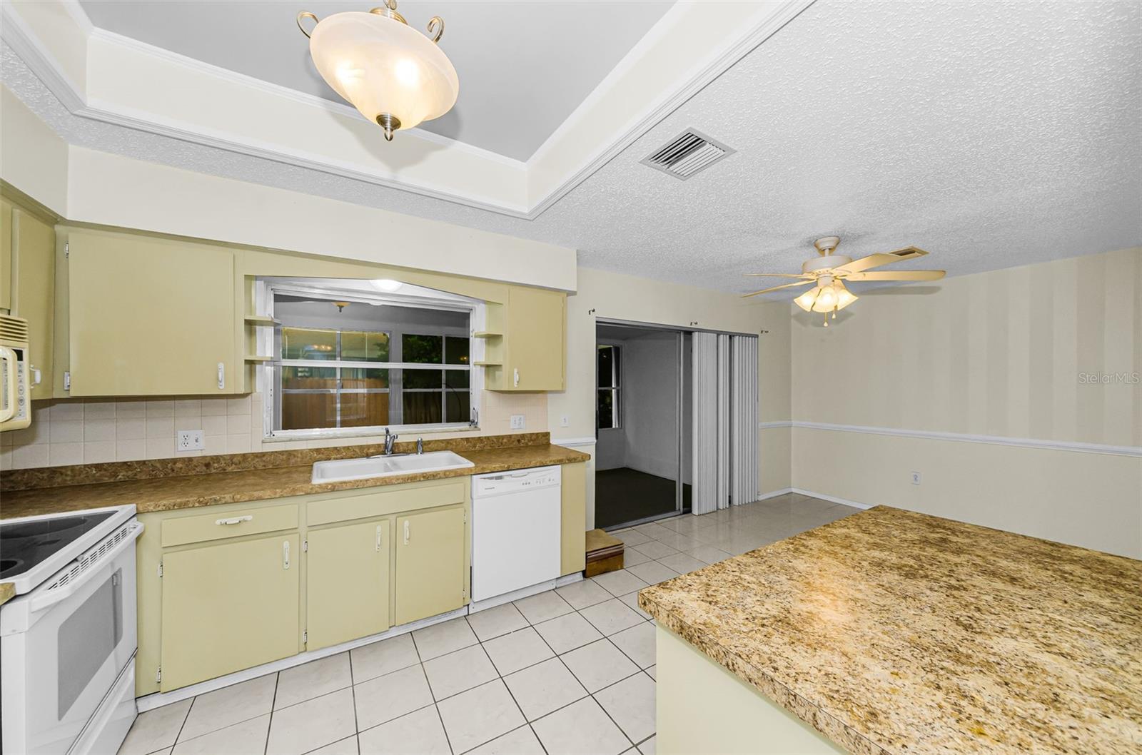 830 Cambridge Ct Property Photo 15