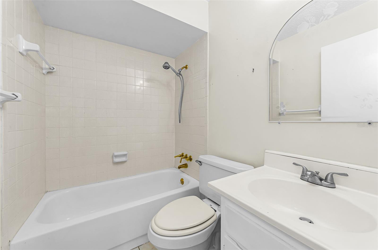 830 Cambridge Ct Property Photo 25