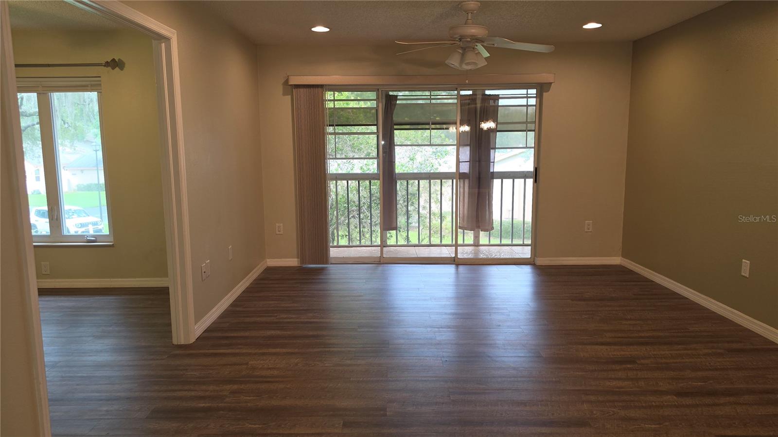 12119 Sunny Glen Ln #e2 Property Photo 10