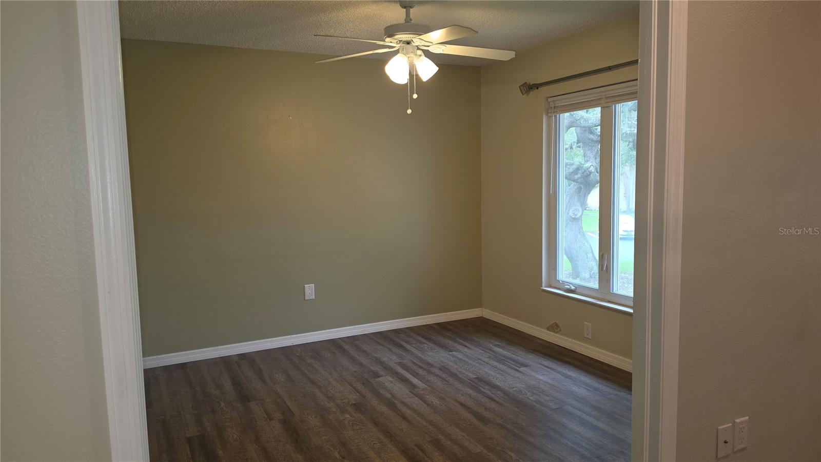 12119 Sunny Glen Ln #e2 Property Photo 11