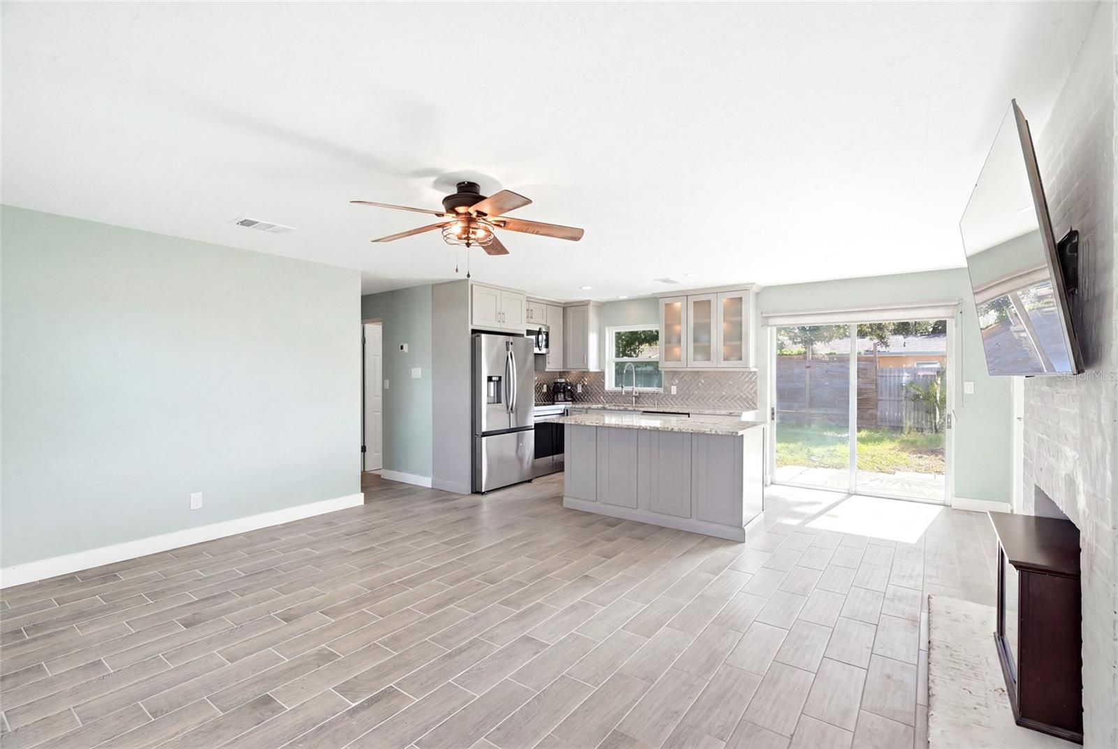 8765 55th Way N Property Photo 2