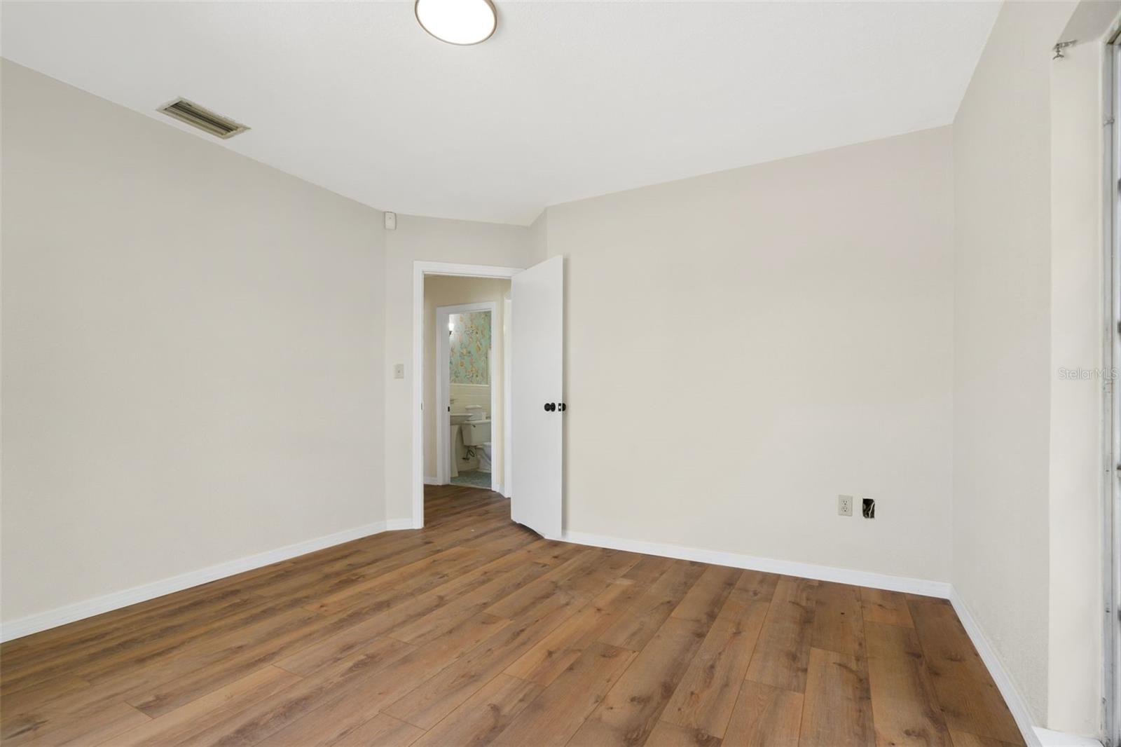 1455 Court St Property Photo 22