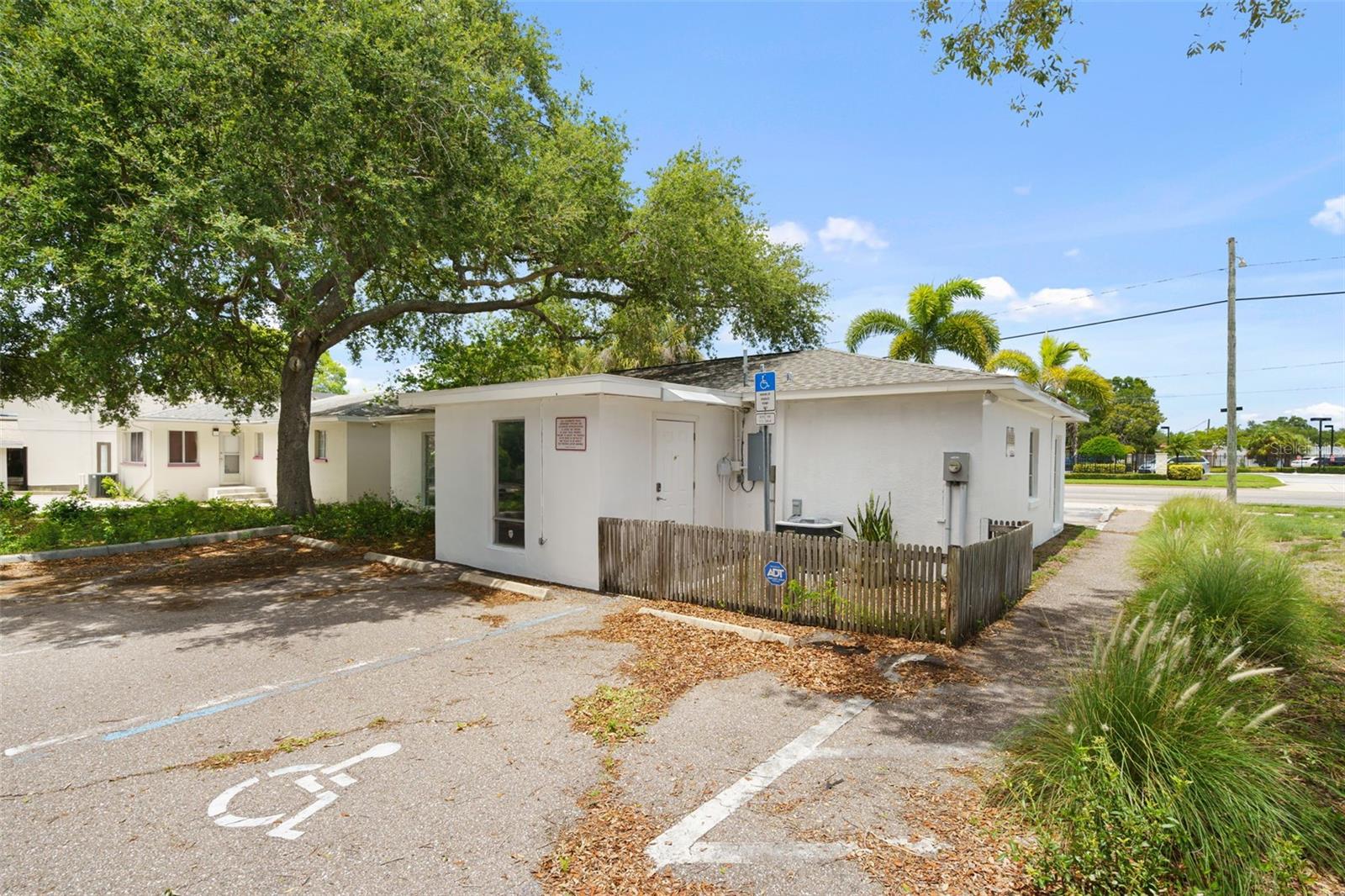 1455 Court St Property Photo 25