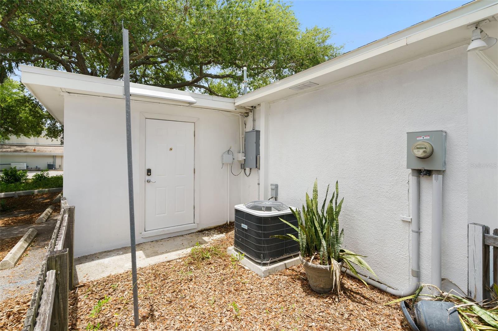 1455 Court St Property Photo 26