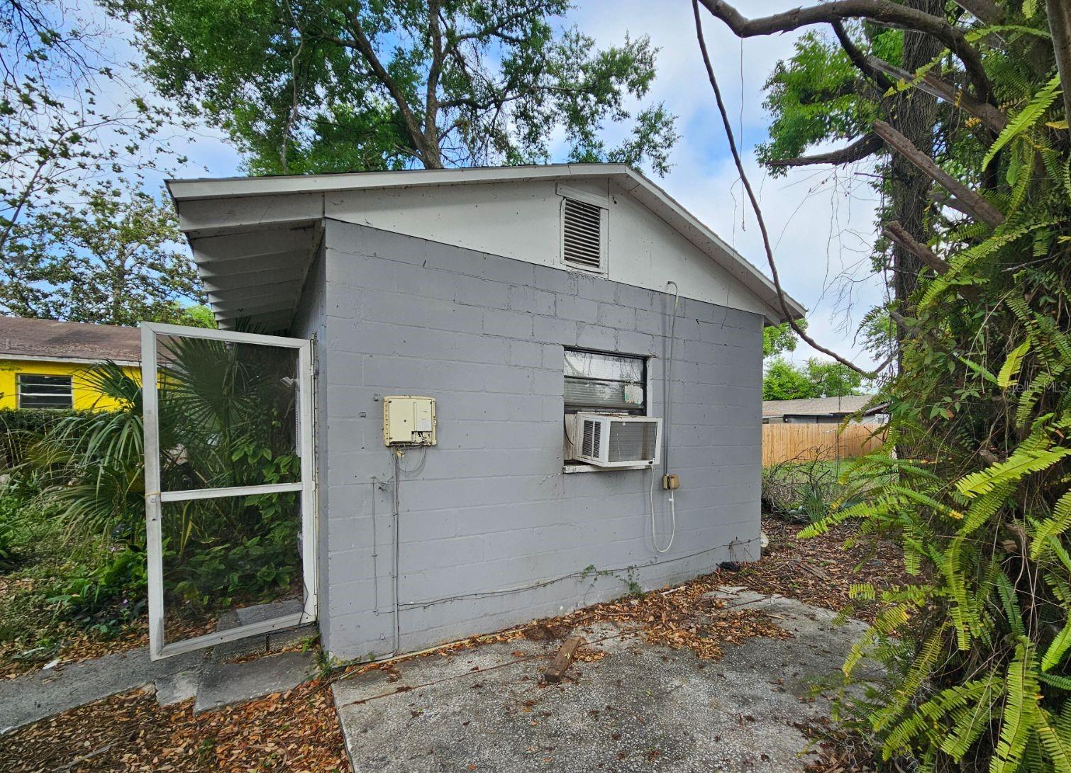 1504 E 99th Ave #c Property Photo 8
