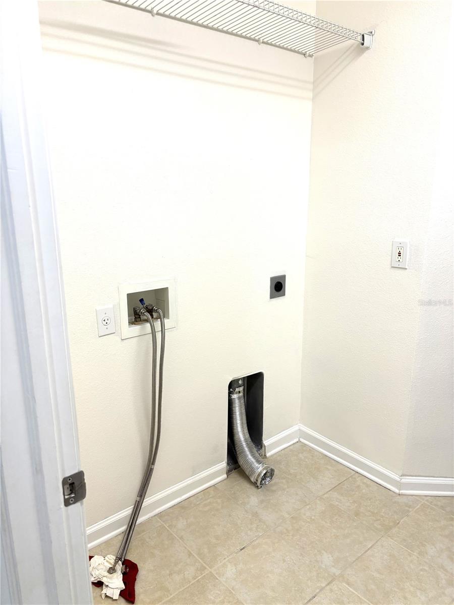 832 Lantern Way #832 Property Photo 16