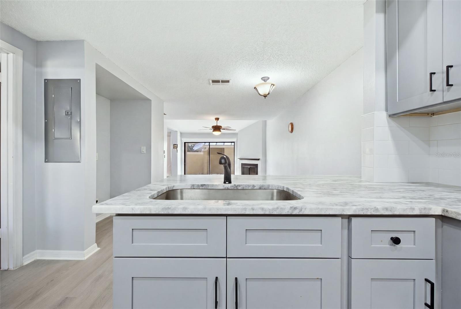 3401 Cypress Head Ct Property Photo 4