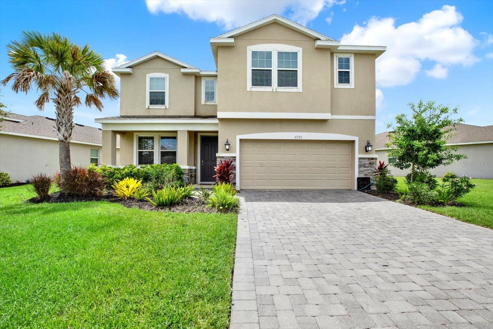 6723 Devesta Loop Property Photo 1