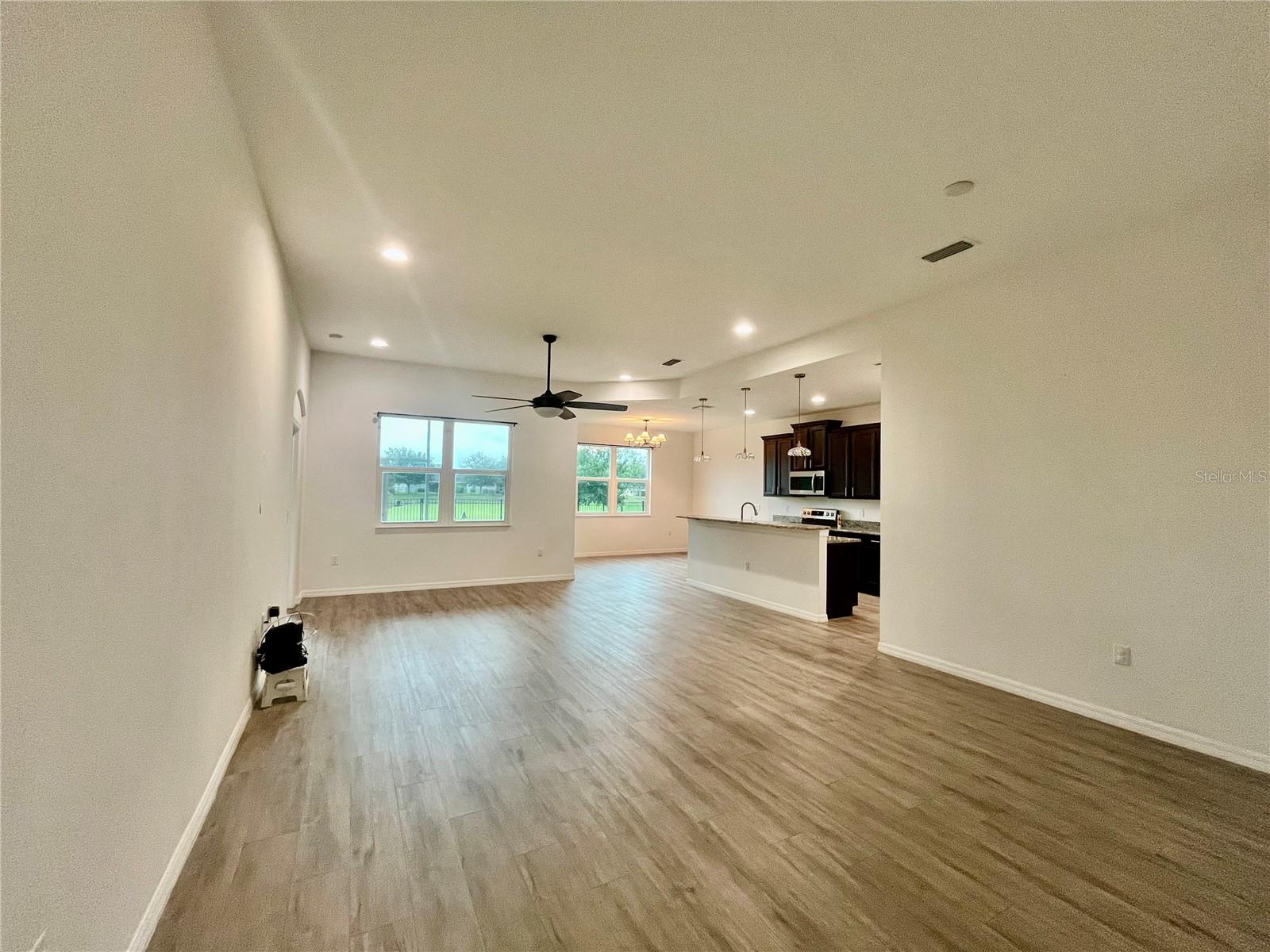 13554 Marilyn Ct Property Photo 4