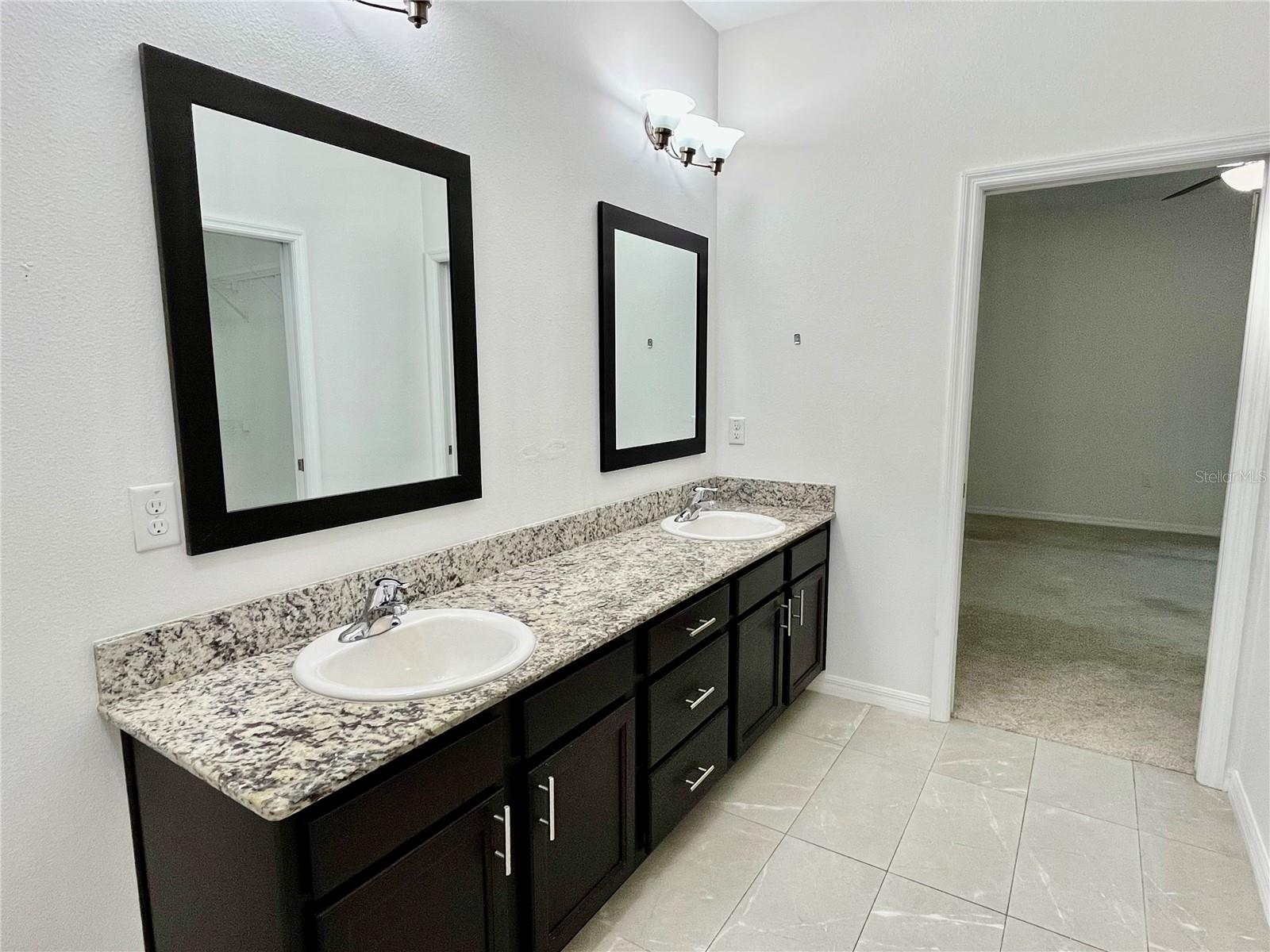 13554 Marilyn Ct Property Photo 22