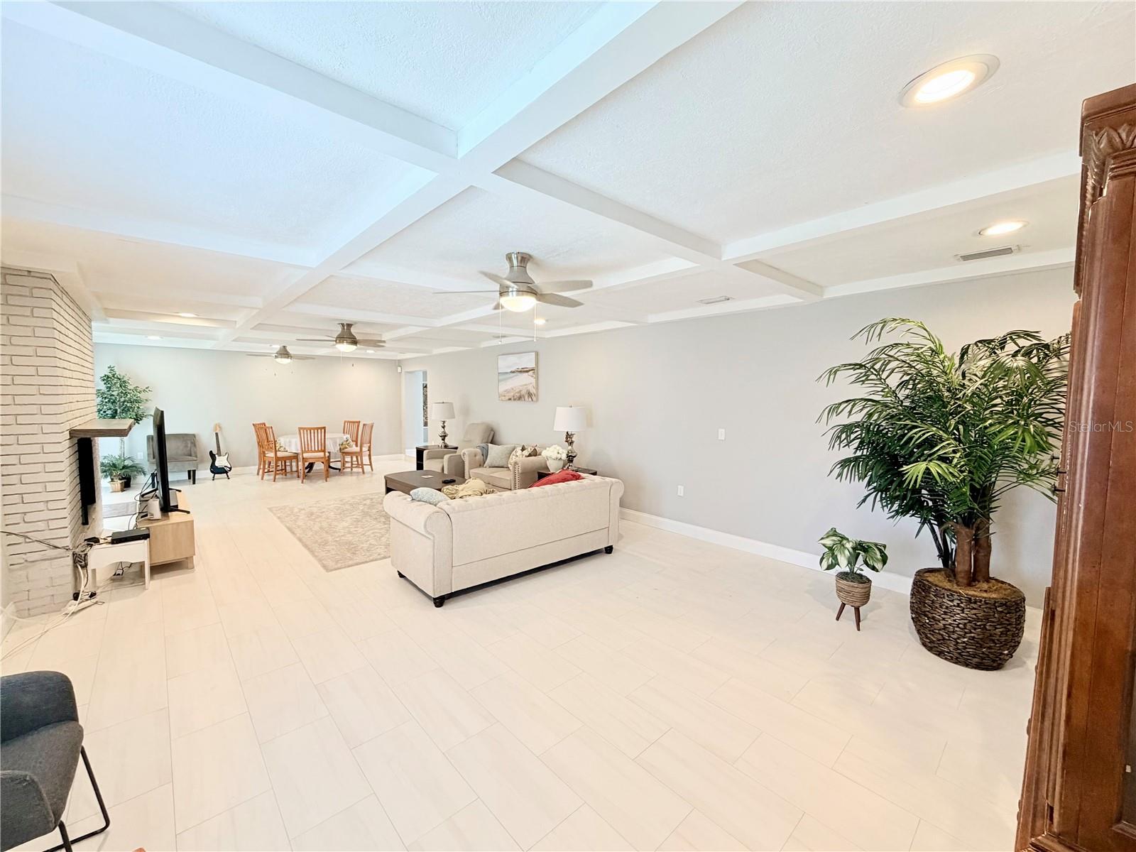 2513 Gulf Blvd Property Photo 12