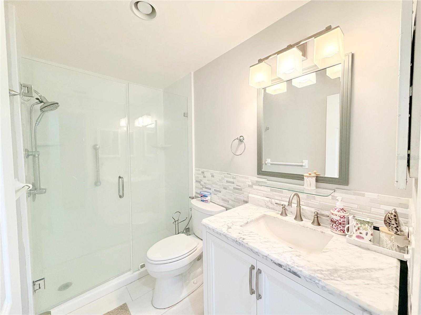 2513 Gulf Blvd Property Photo 17