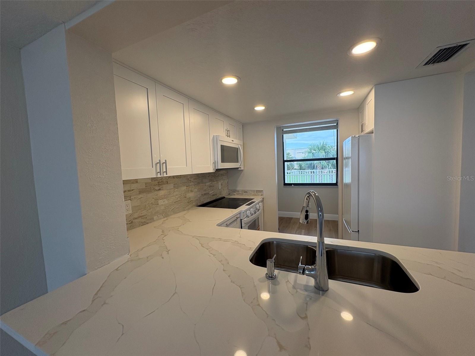 250 Woodette Dr #a Property Photo 10