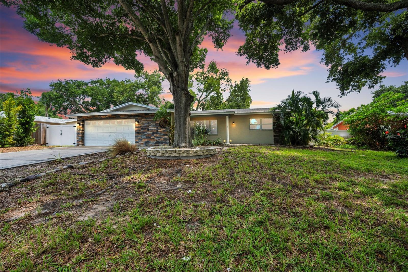 13760 87th Pl Property Photo 3