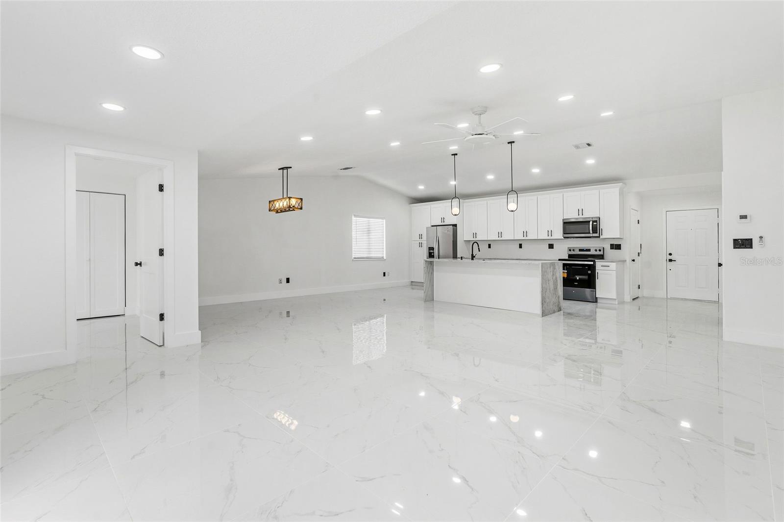 5308 Black Pine Dr Property Photo 5