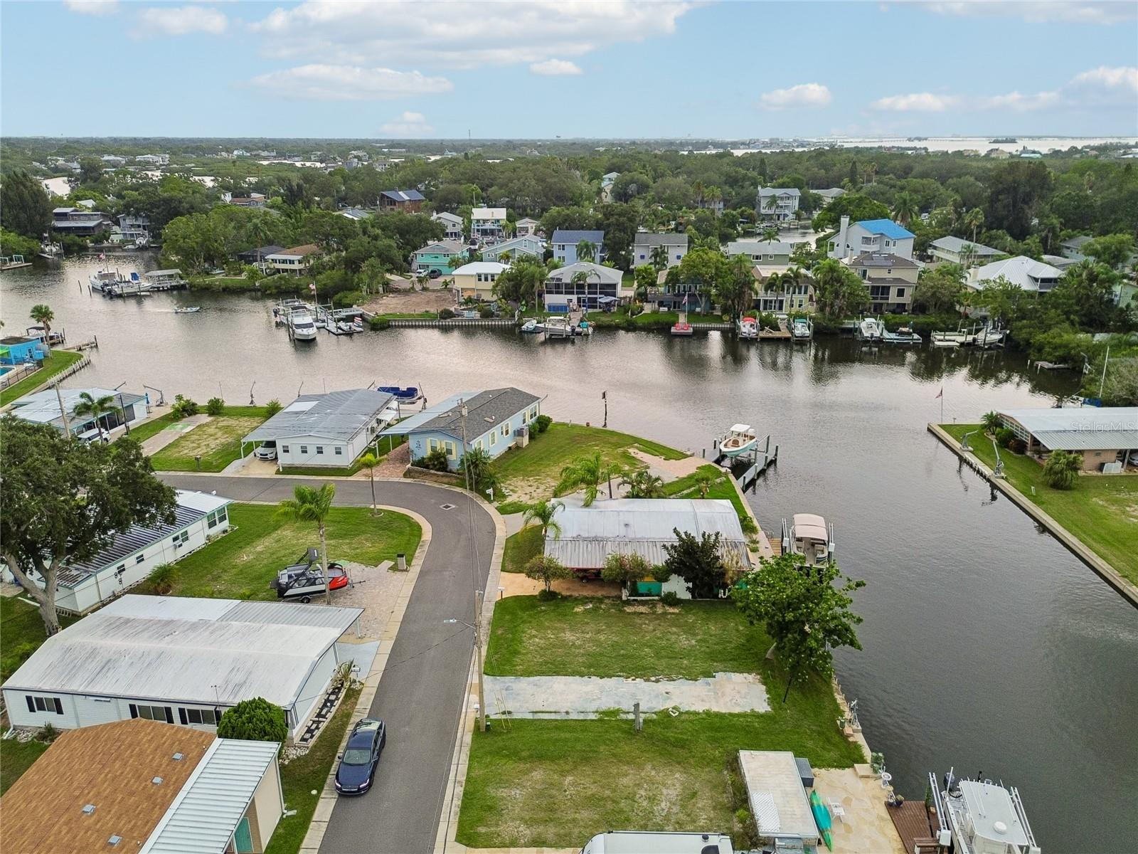 102 Schooner Dr #102 Property Photo 18