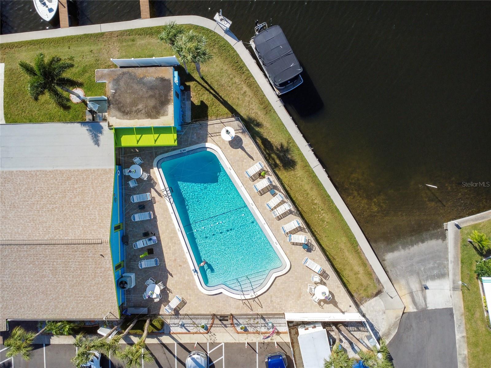 102 Schooner Dr #102 Property Photo 38