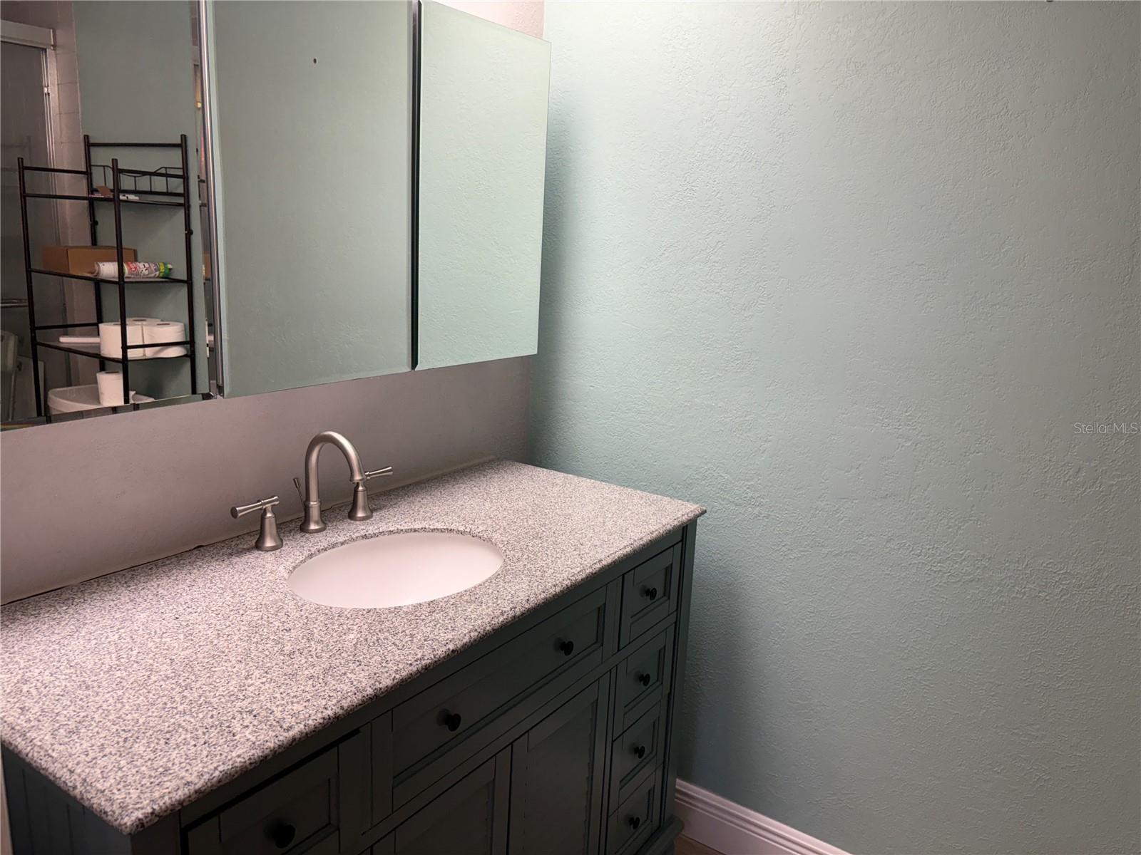 2101 Sunset Point Rd #2105 Property Photo 25
