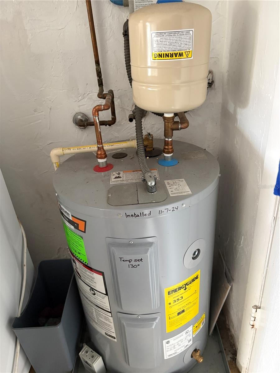 2101 Sunset Point Rd #2105 Property Photo 37