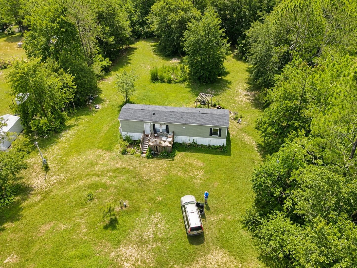 2221 Daffodil Ave Property Photo 1