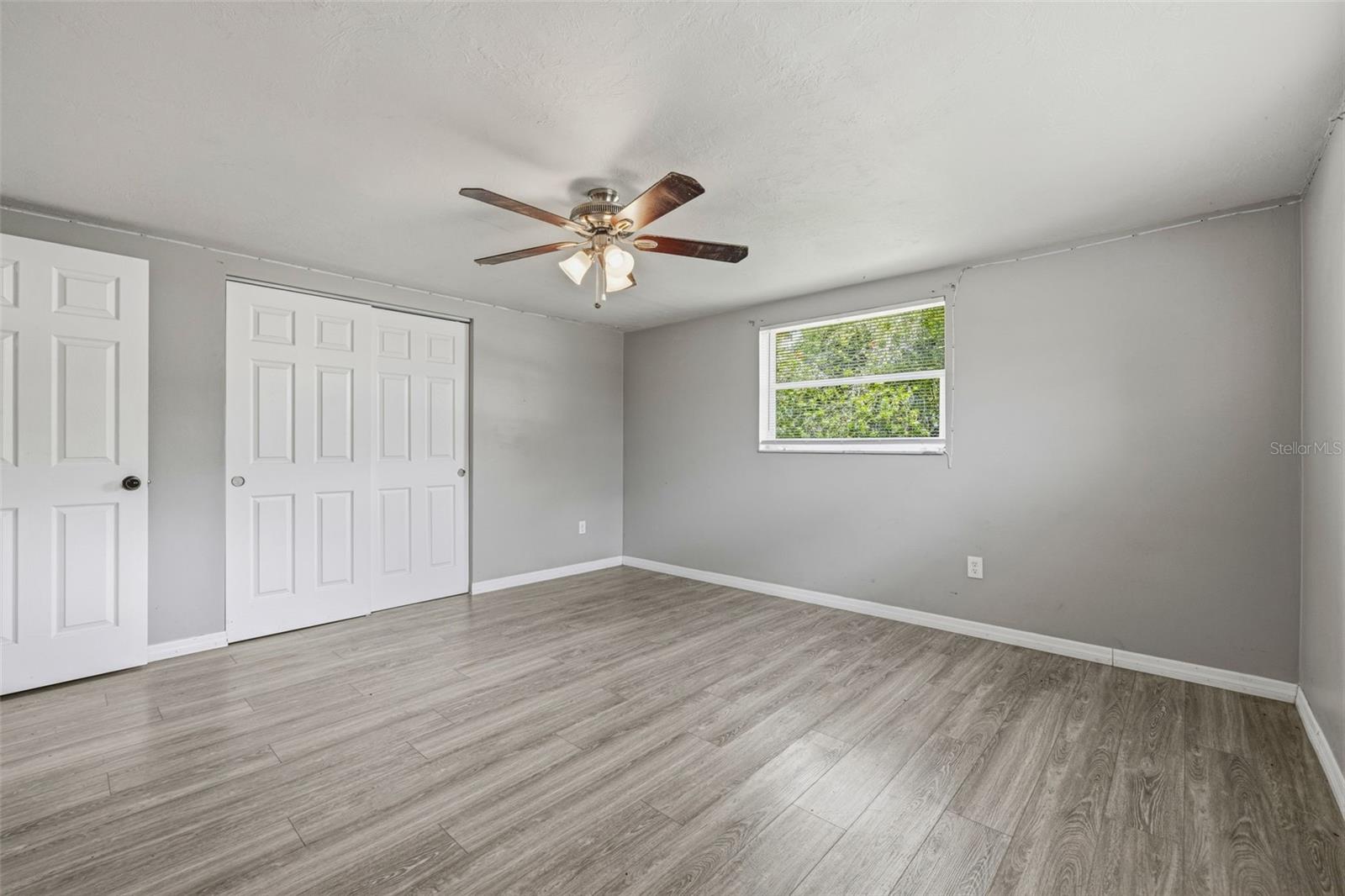 6145 Maplewood Dr Property Photo 17