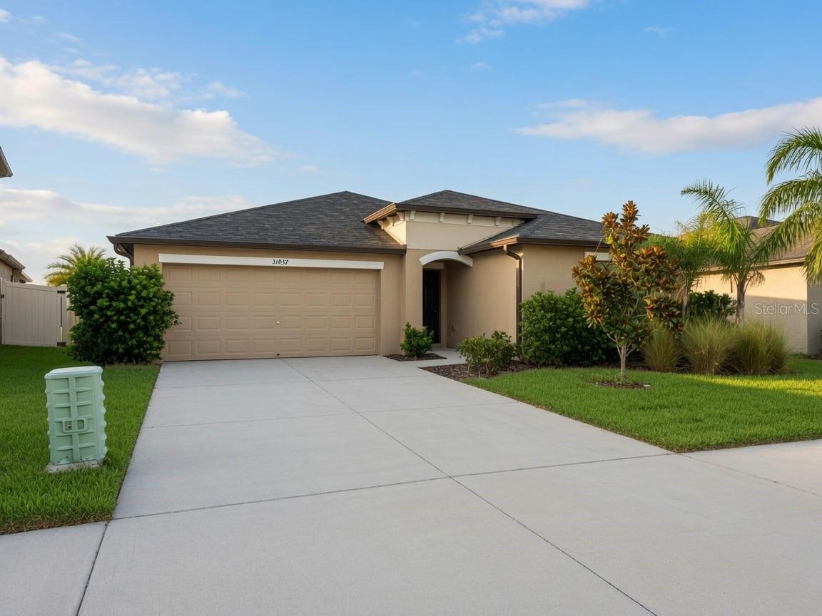 31857 Sun Kettle Loop Property Photo 2