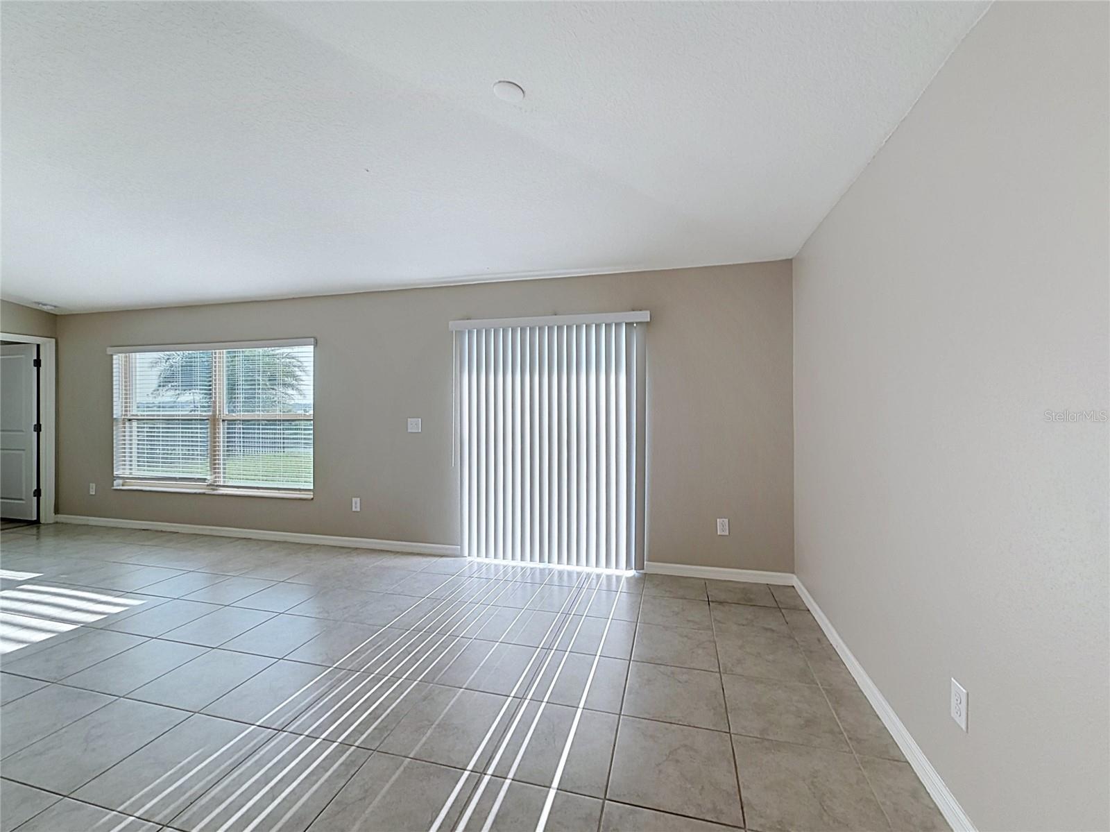 31857 Sun Kettle Loop Property Photo 12