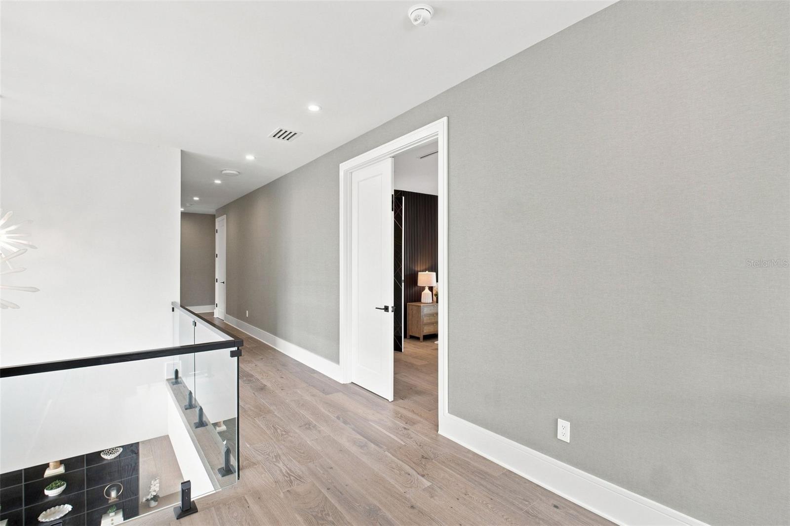 1076 Snell Isle Blvd Ne Property Photo 25