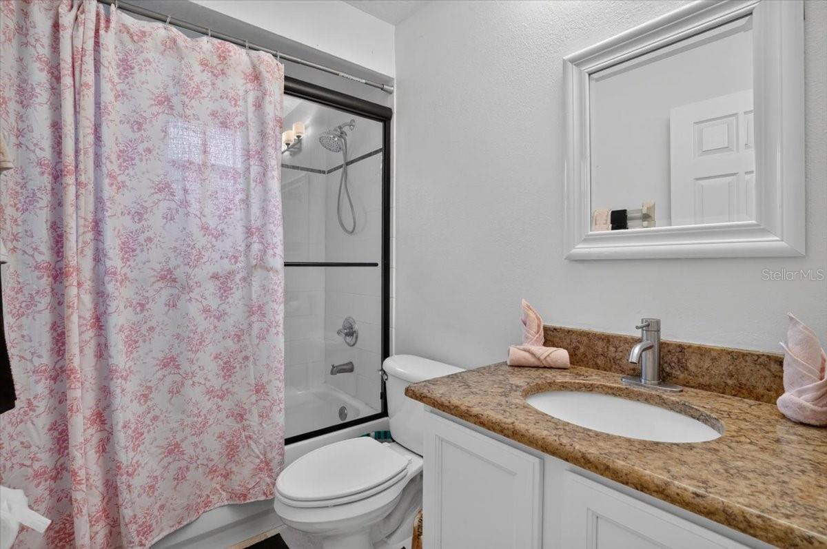 5539 Avenue Du Soleil Property Photo 36