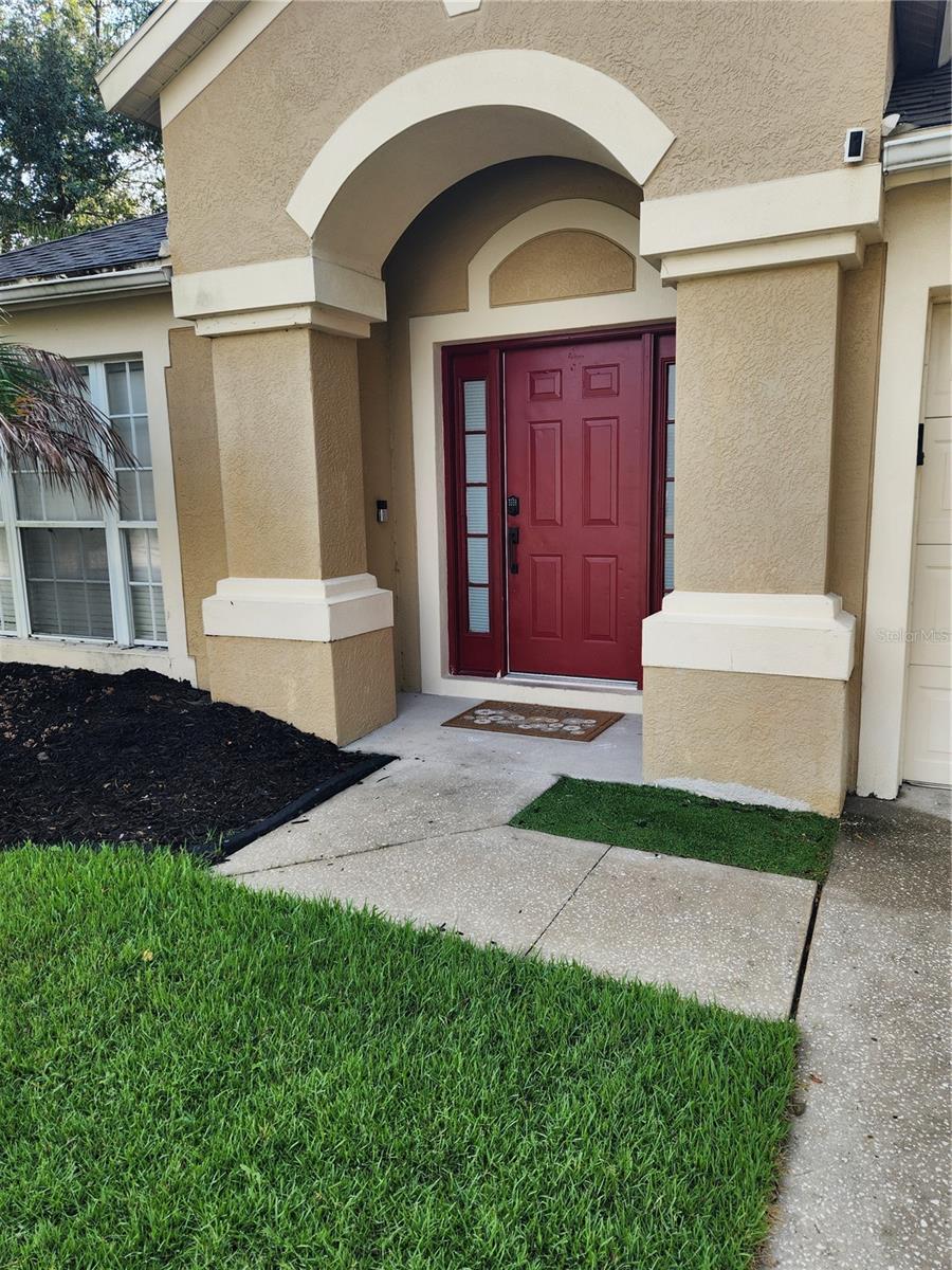5704 Grindstone Loop Property Photo 3