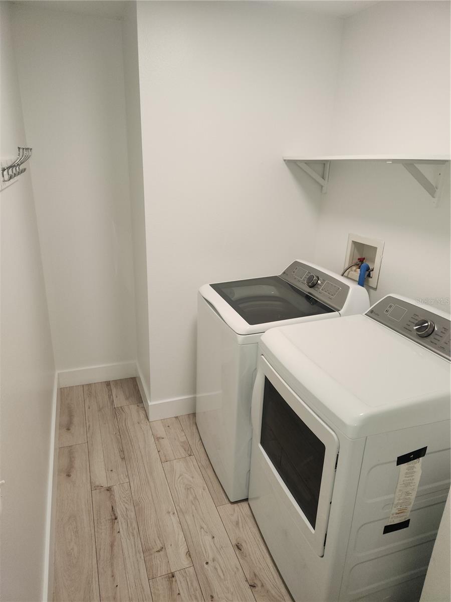 5704 Grindstone Loop Property Photo 15