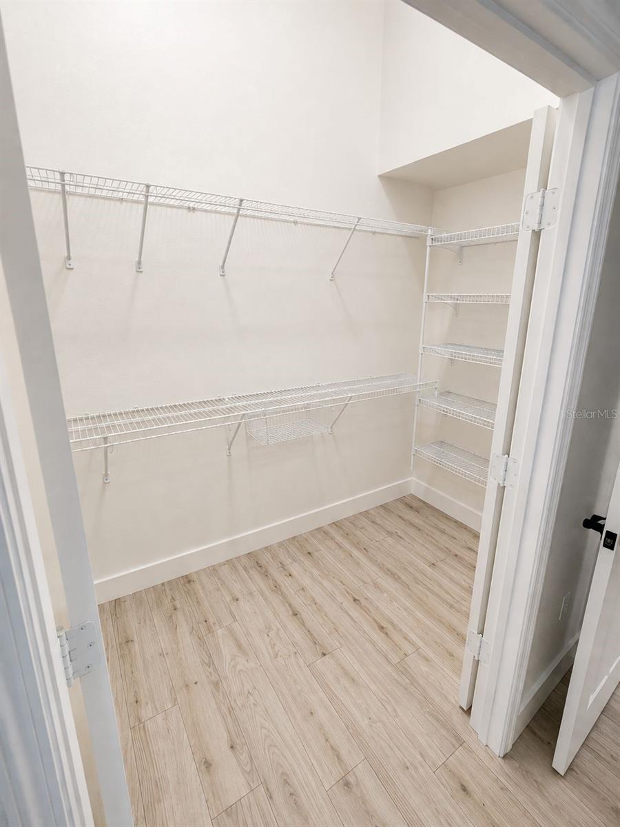 5704 Grindstone Loop Property Photo 18