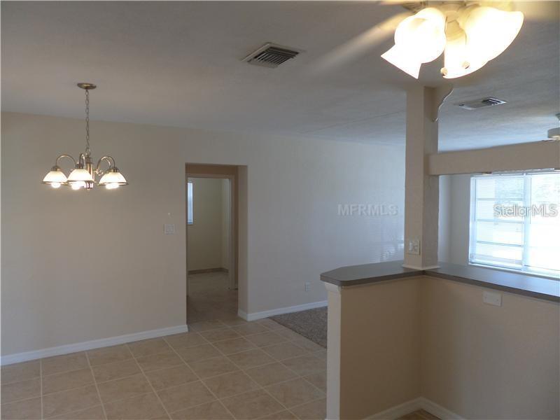 10612 108th St N Property Photo 9