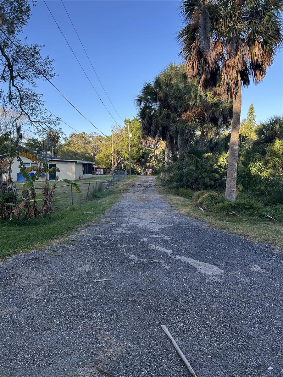 14428 Guava St Property Photo 3